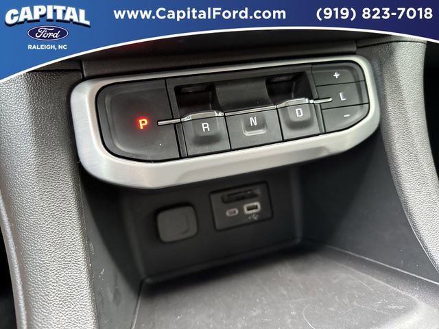 Used 2023 GMC Acadia SLE w/ Driver Convenience Package image 28