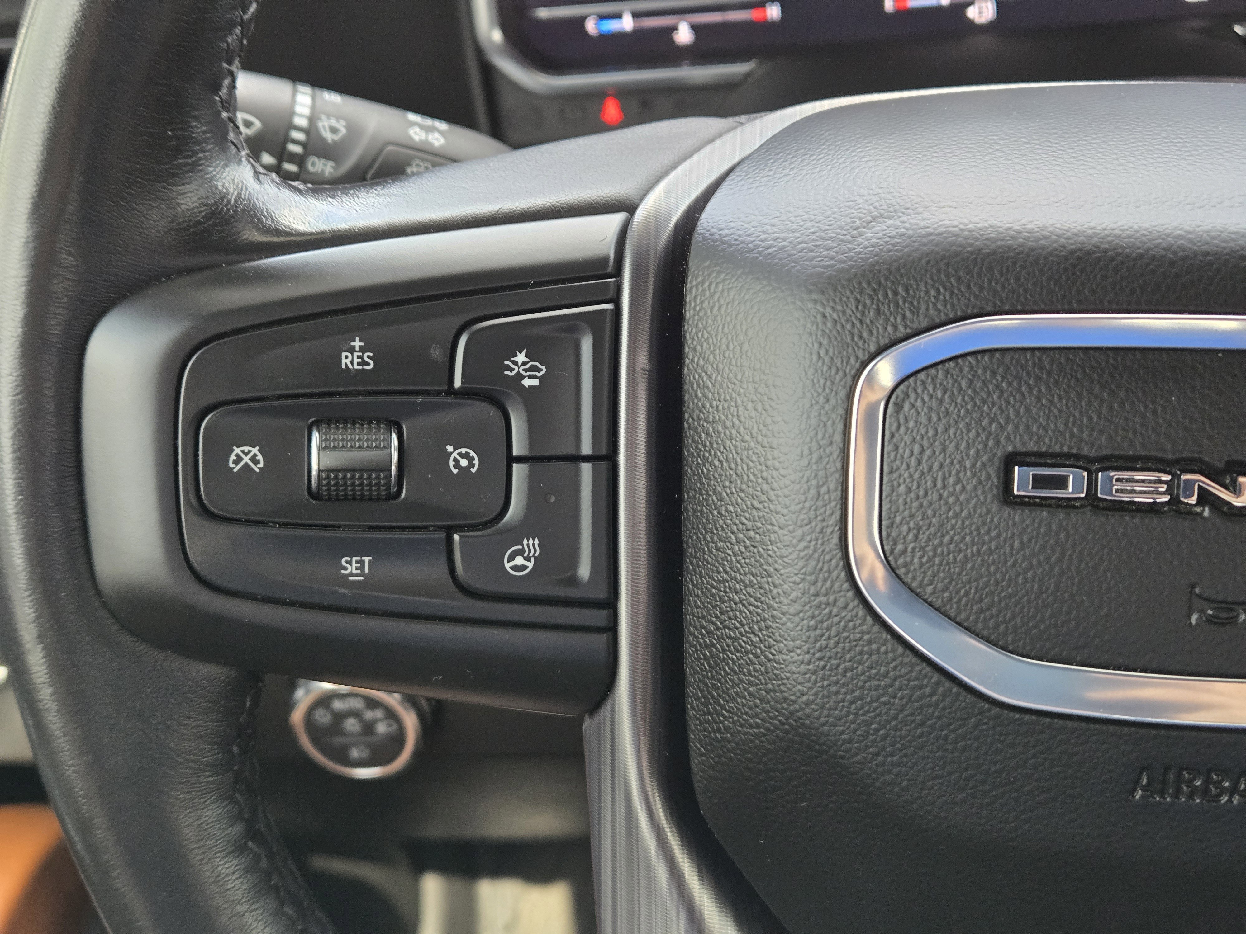 Used 2024 GMC Sierra 2500 Denali Ultimate w/ Max Trailering Package AWD/4WD image 25