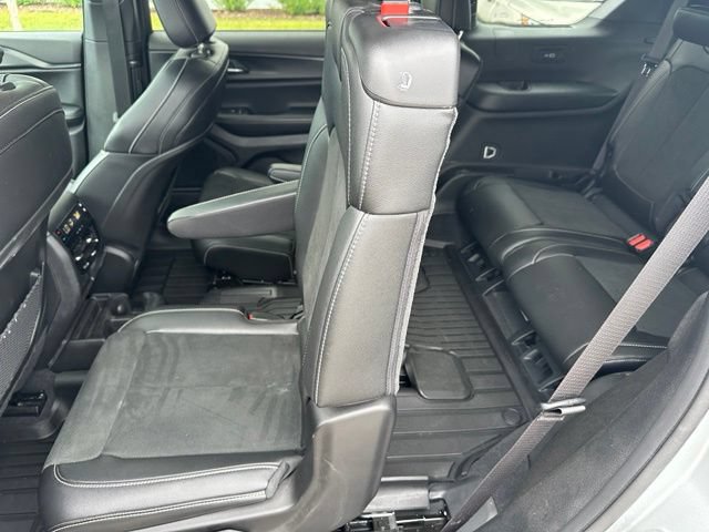 Used 2025 Jeep Grand Cherokee L Altitude AWD/4WD image 15