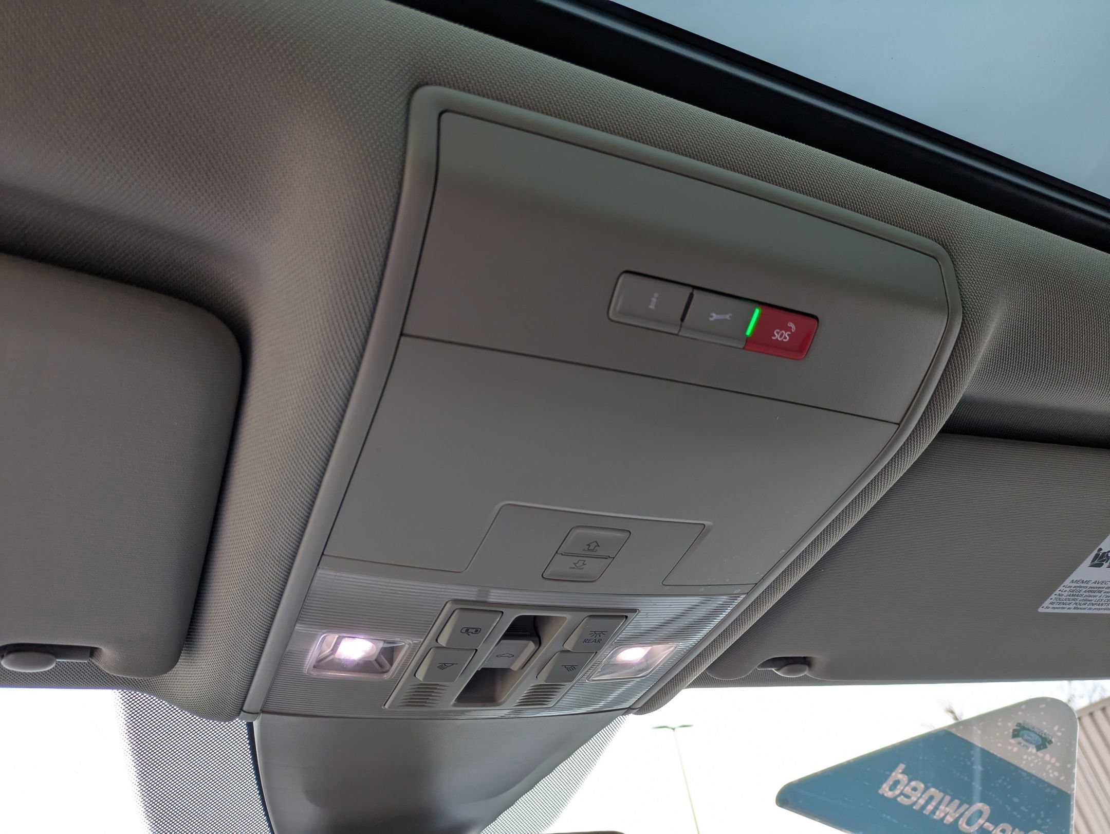 Used 2021 Volkswagen Atlas SEL Premium image 25