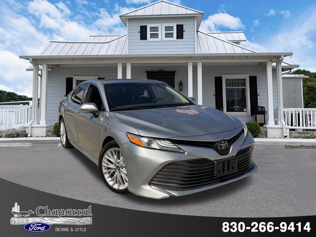 Used 2019 Toyota Camry XLE FWD image 1
