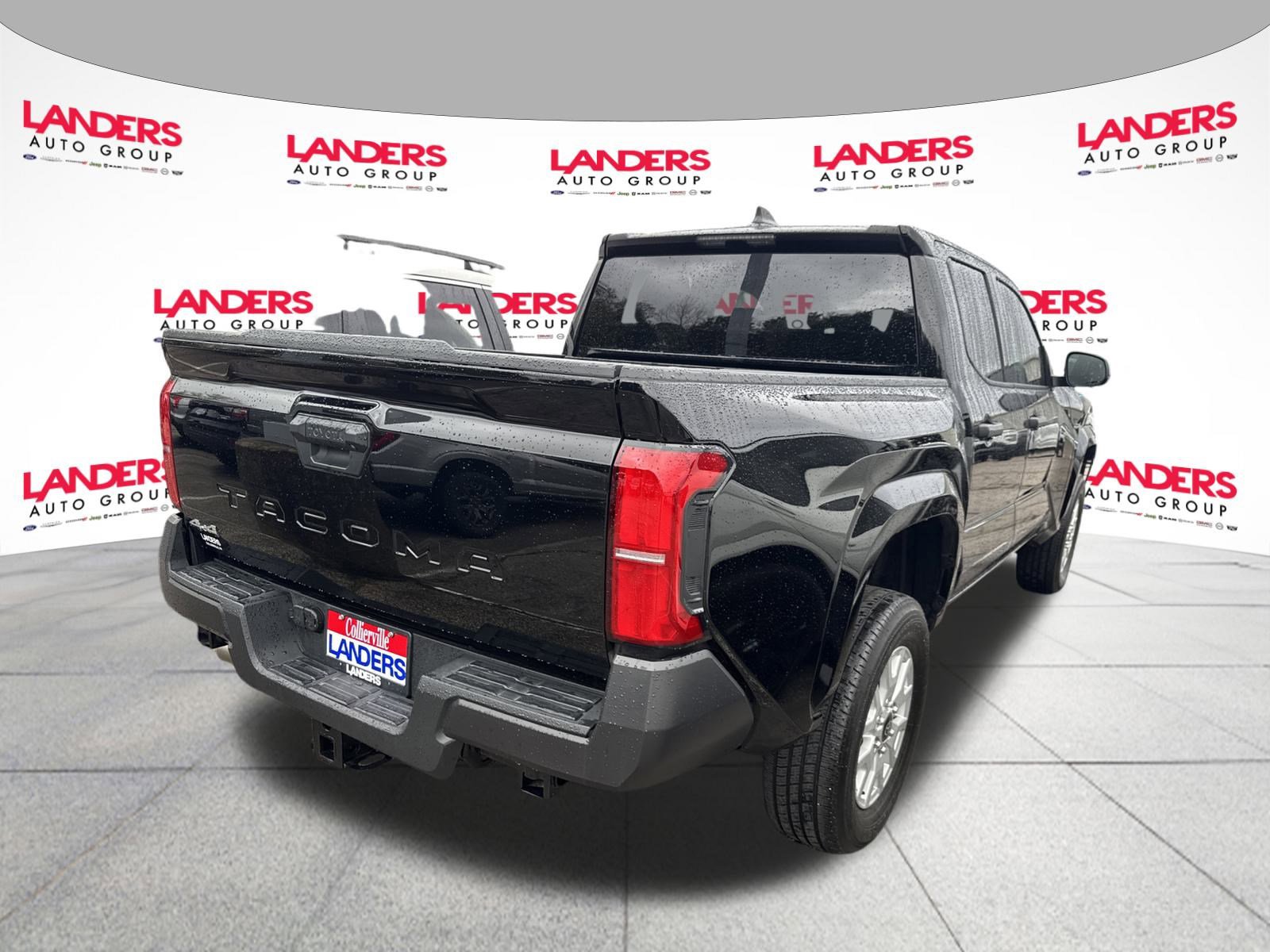 Used 2025 Toyota Tacoma SR image 4