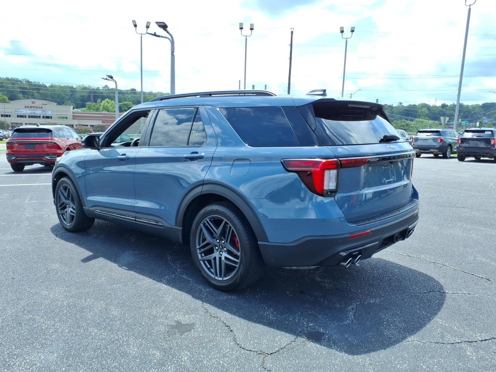 Certified 2025 Ford Explorer ST AWD/4WD image 6