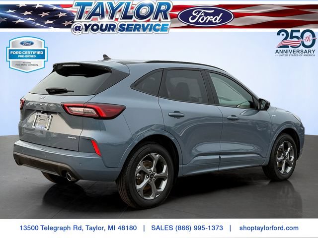 Certified 2024 Ford Escape ST-Line Select w/ Tech Pack #2 AWD/4WD image 4