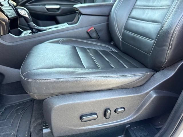 Certified 2019 Ford Escape Titanium AWD/4WD image 17
