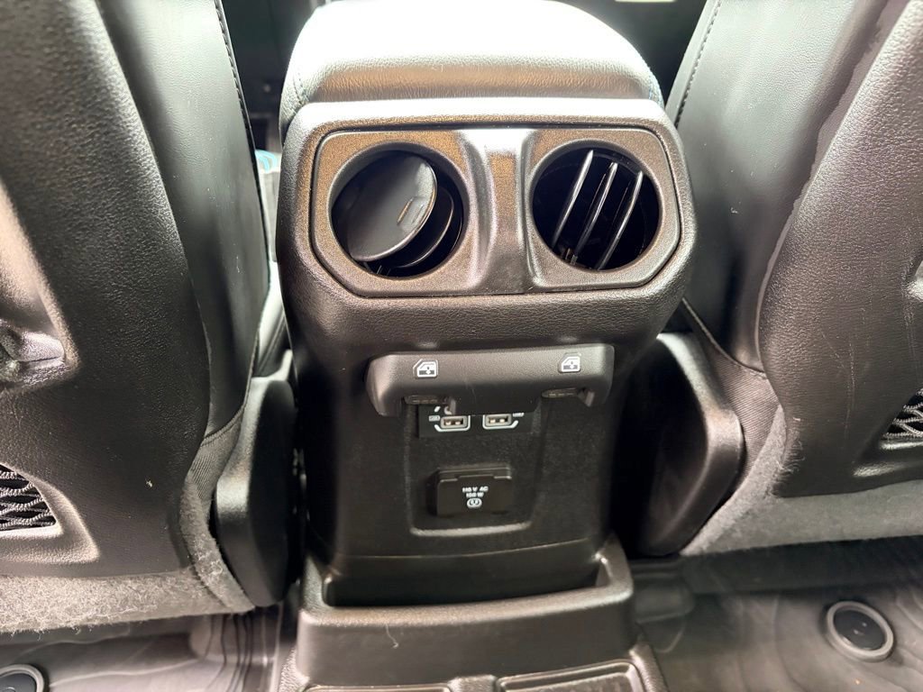 Used 2024 Jeep Wrangler Unlimited Rubicon 4xe image 27