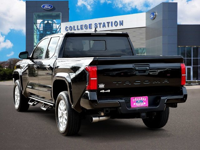 Used 2024 Toyota Tacoma SR5 AWD/4WD image 5