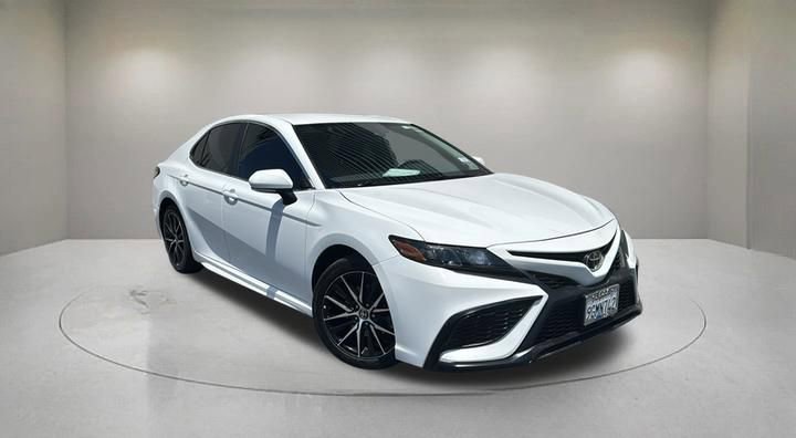 Used 2023 Toyota Camry SE