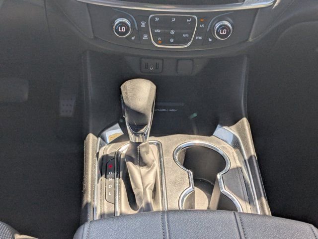 Used 2023 Chevrolet Traverse LT FWD image 51