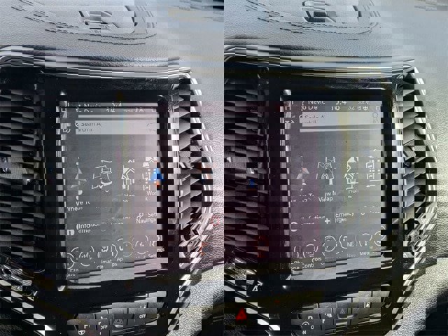 Used 2021 Jeep Cherokee Limited w/ Elite Package image 21