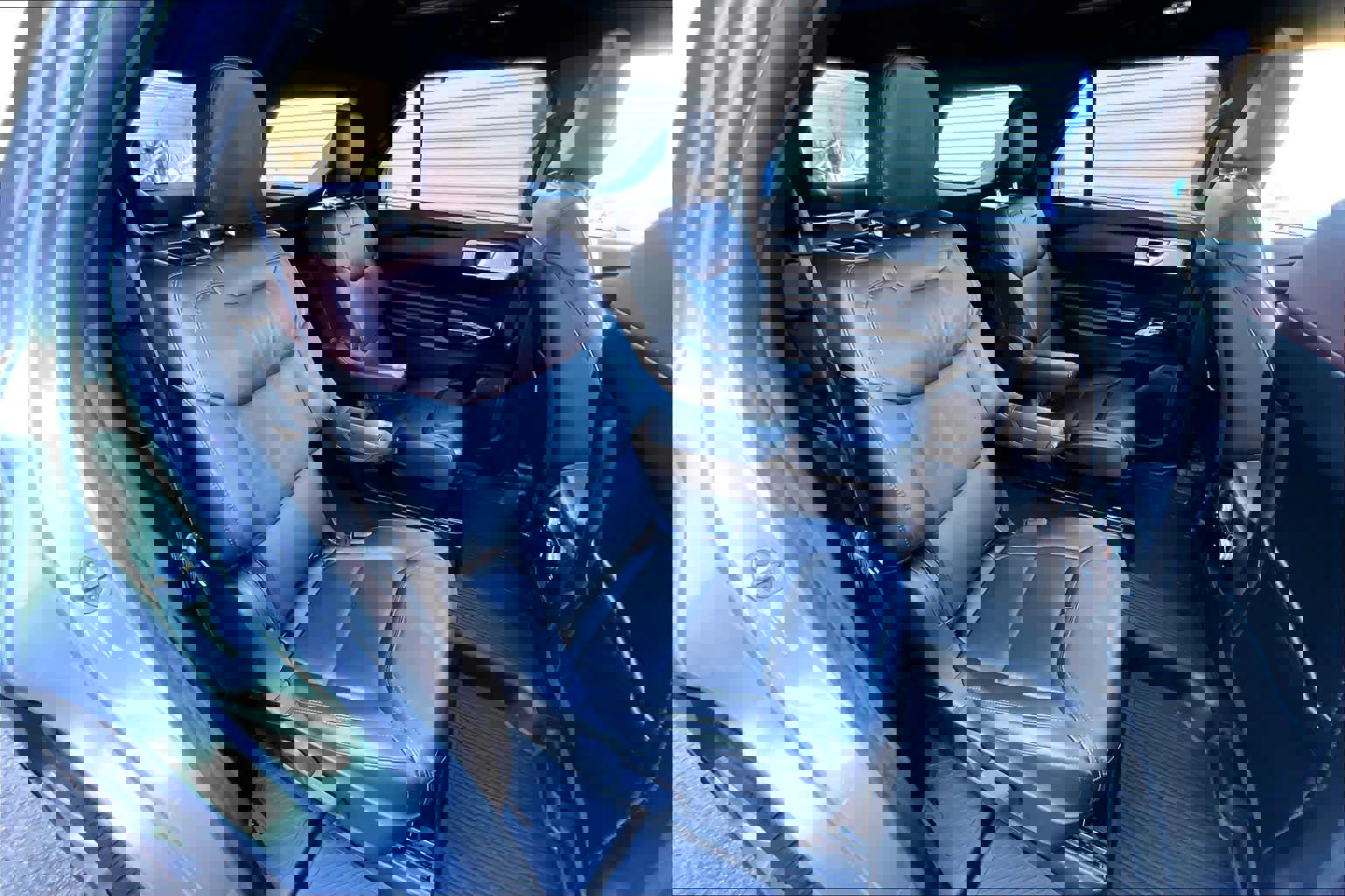 Certified 2022 Ford Explorer Platinum w/ Equipment Group 601A image 21