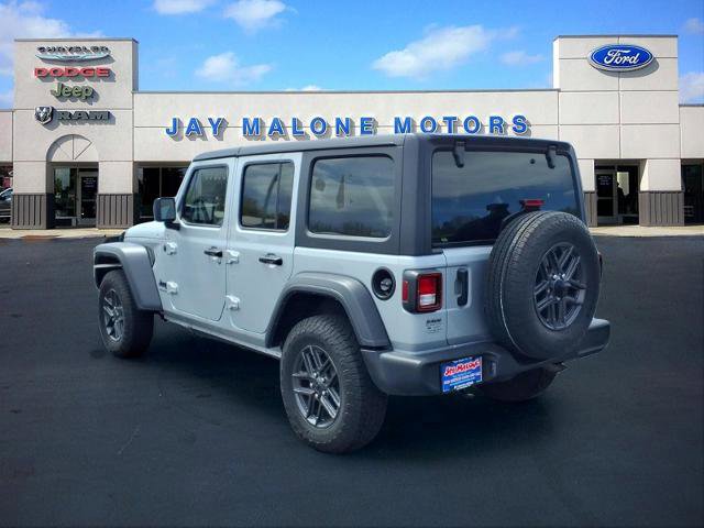 Used 2024 Jeep Wrangler Unlimited Sport AWD/4WD image 4