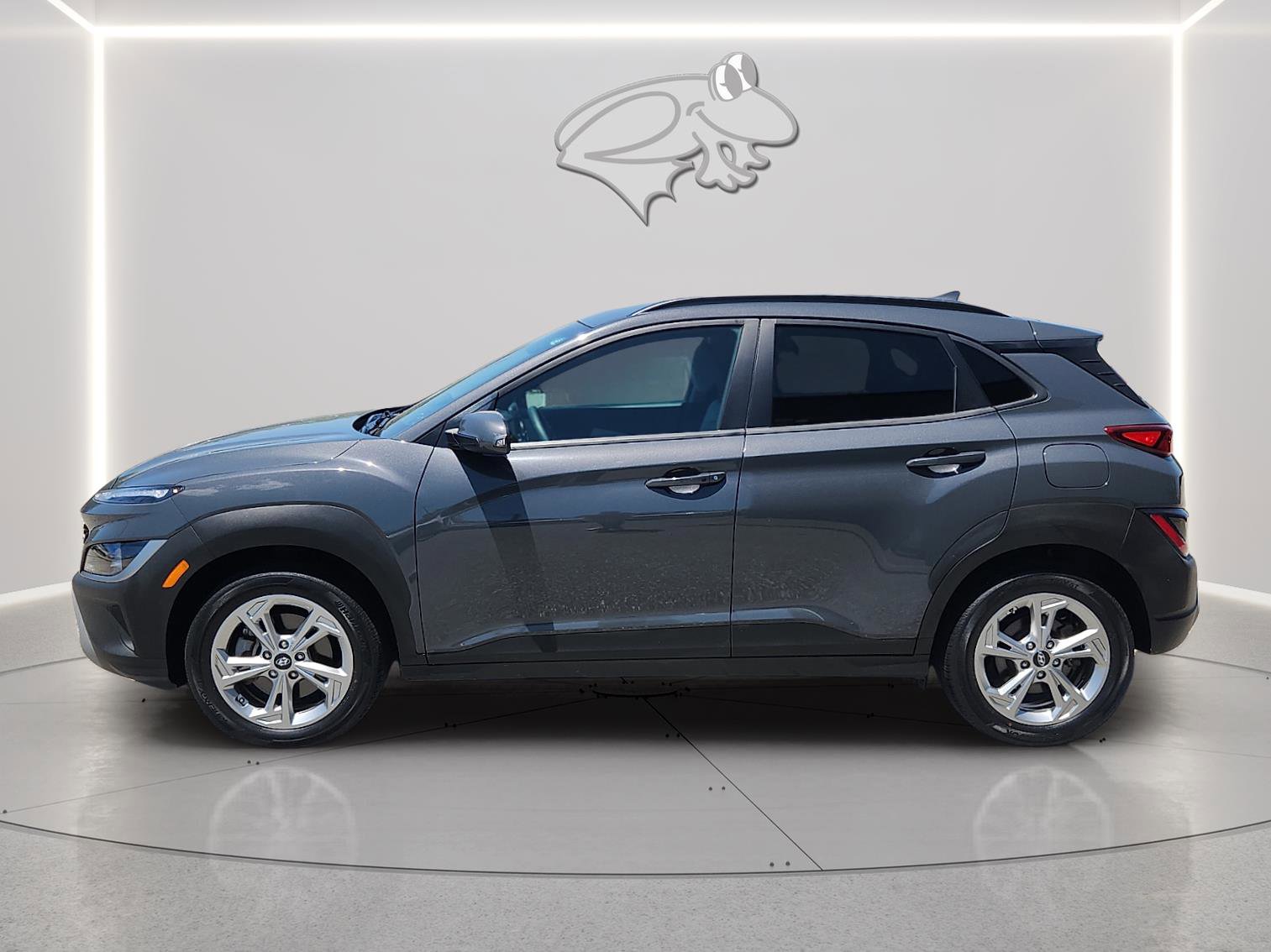 Used 2023 Hyundai Kona SEL w/ Cargo Package AWD/4WD image 2