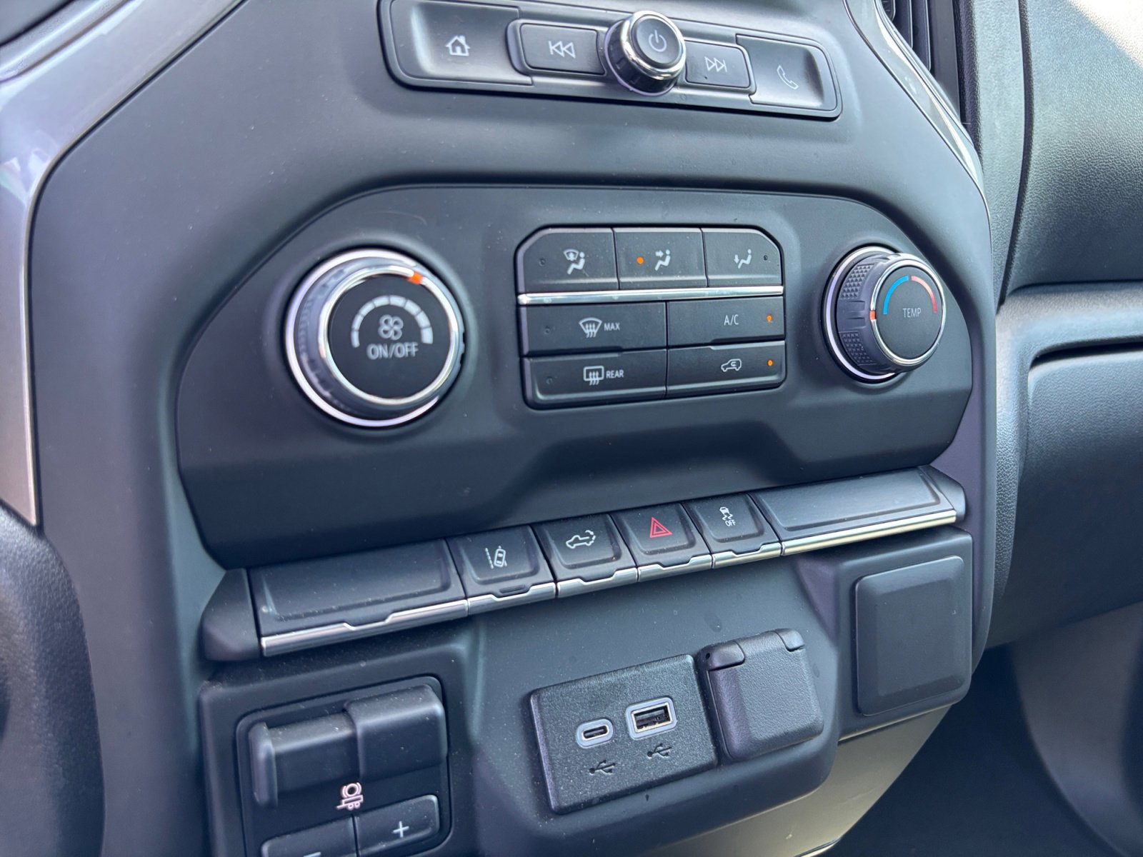 Used 2025 Chevrolet Silverado 2500 W/T w/ WT Convenience Package image 30