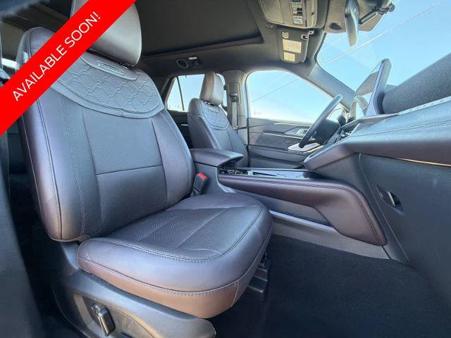 Certified 2025 Ford Explorer Platinum w/ Ultimate Package AWD/4WD image 21