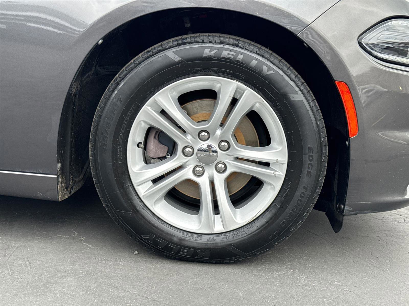 Used 2019 Dodge Charger SXT w/ Leather Interior Group image 11