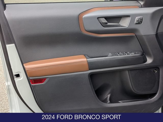 Certified 2024 Ford Bronco Sport Outer Banks w/ Tech Package AWD/4WD image 11