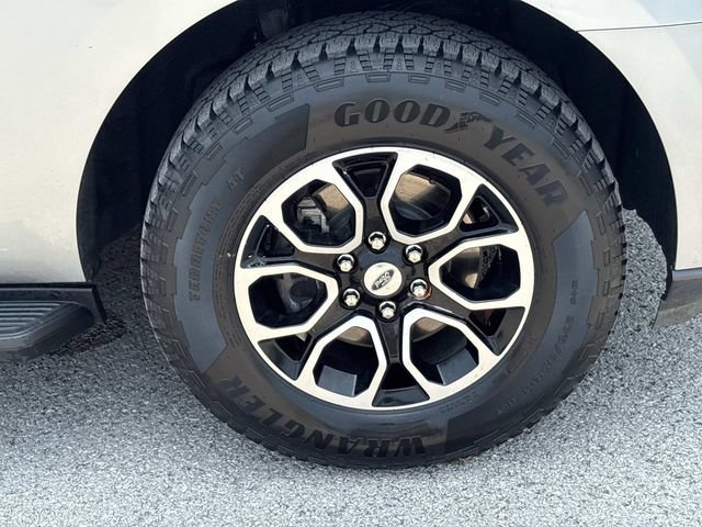 Certified 2024 Ford Expedition XLT AWD/4WD image 9