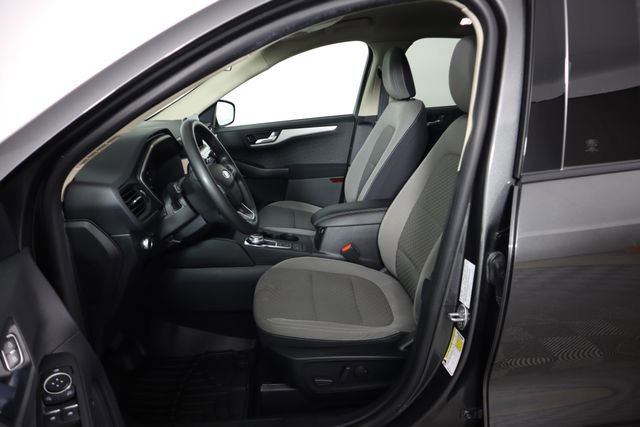 Certified 2020 Ford Escape SE image 28