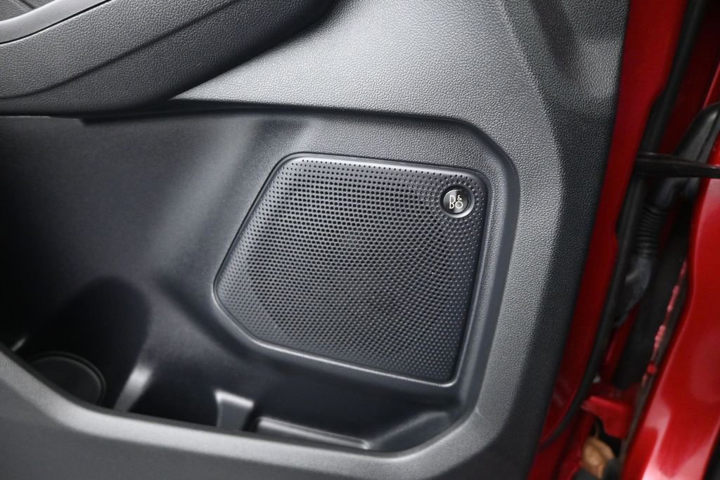 Certified 2023 Ford Escape SE w/ PHEV Premium Package FWD image 18