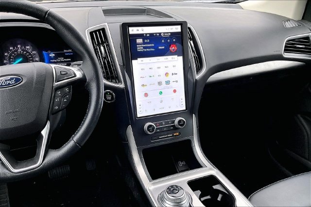 Certified 2024 Ford Edge SEL w/ Convenience Package AWD/4WD image 9