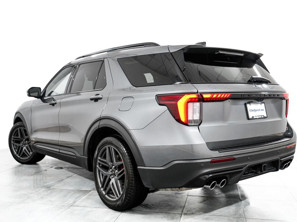 Certified 2025 Ford Explorer ST AWD/4WD image 5