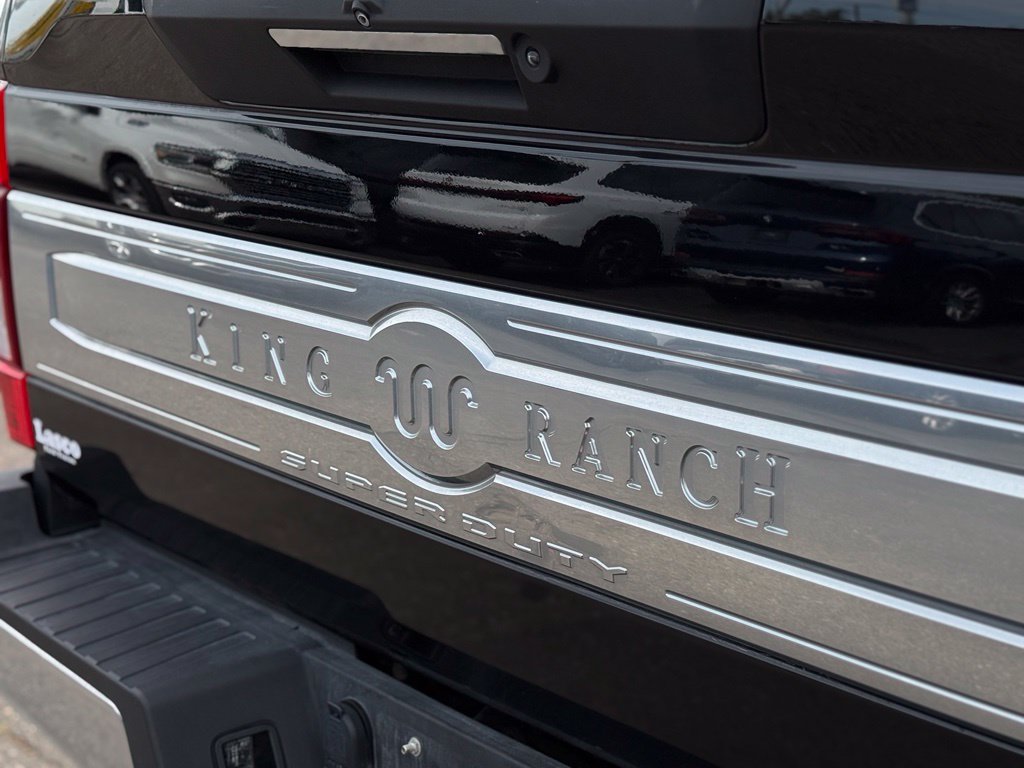 Certified 2020 Ford F250 King Ranch w/ King Ranch Ultimate Package AWD/4WD image 38