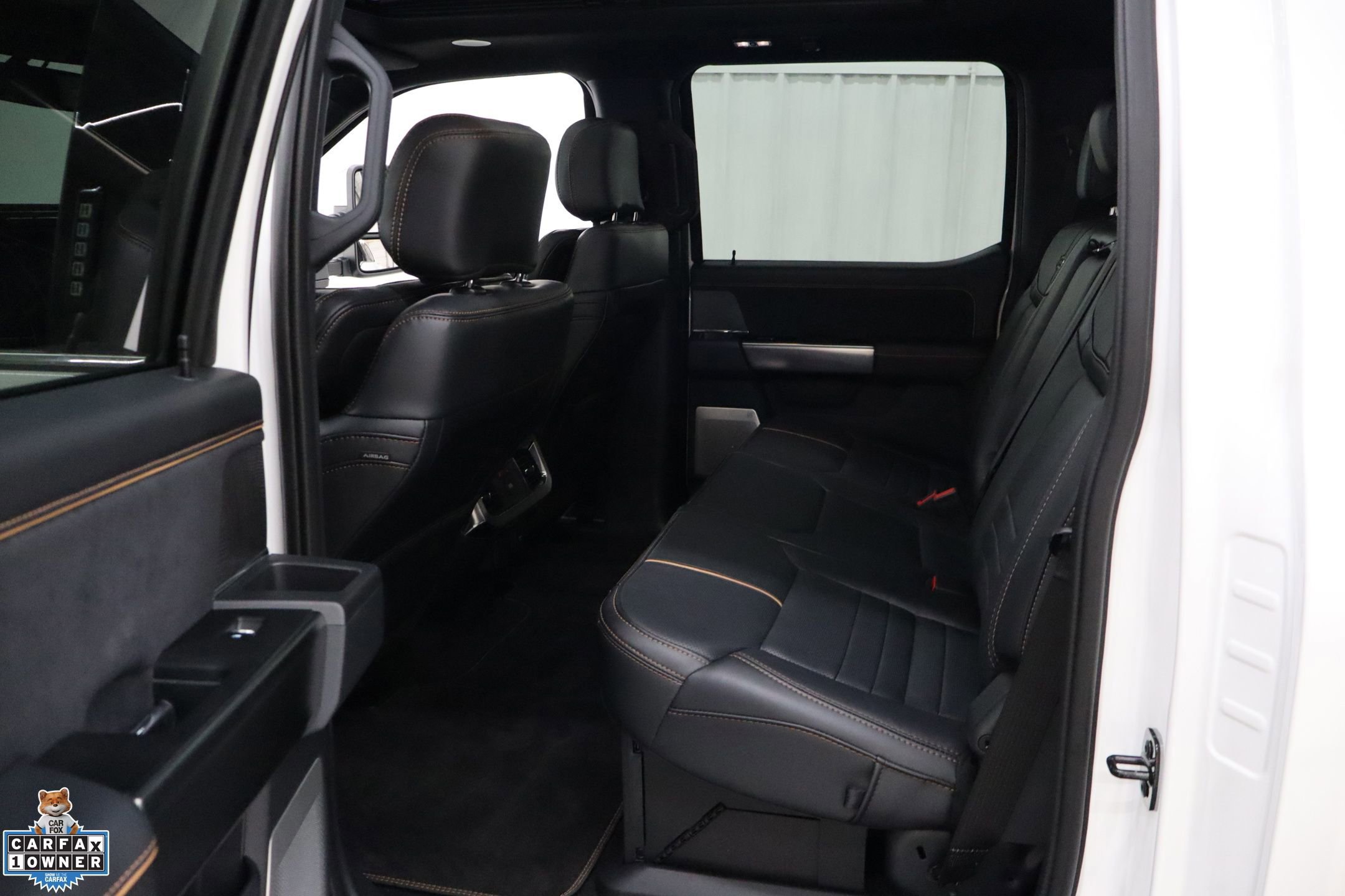 Certified 2024 Ford F450 Platinum w/ FX4 Off-Road Package image 28