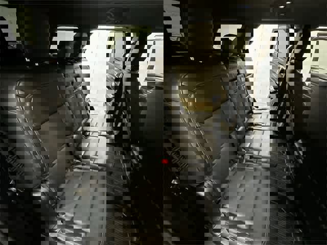 Certified 2022 Ford Explorer XLT w/ Equipment Group 202A image 26