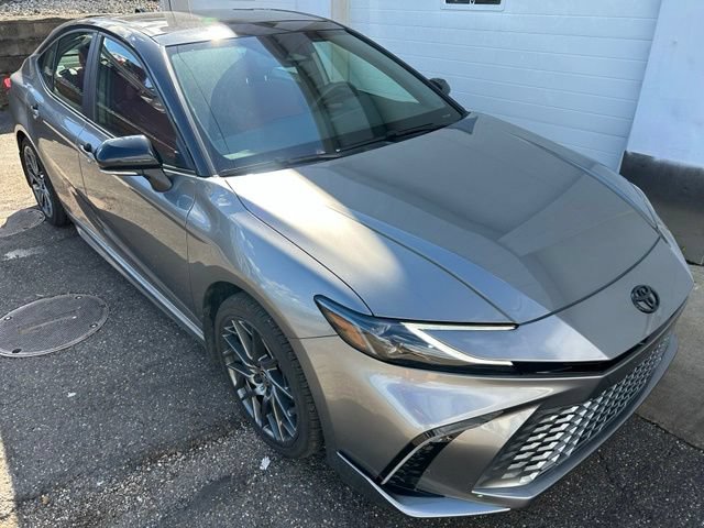 Used 2025 Toyota Camry XSE AWD/4WD image 7