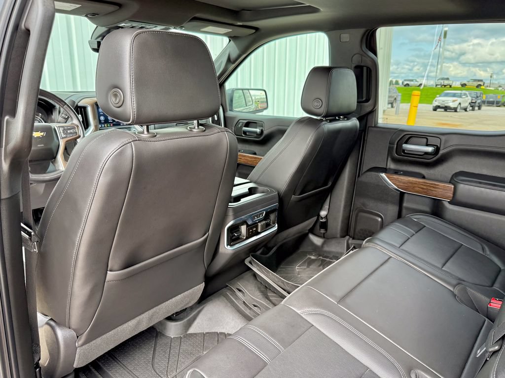 Used 2021 Chevrolet Silverado 1500 High Country w/ Technology Package AWD/4WD image 13