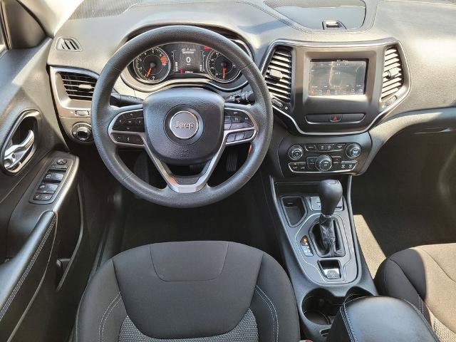 Used 2020 Jeep Cherokee Latitude FWD image 13