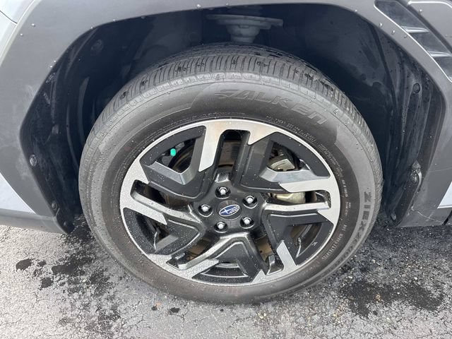 Used 2025 Subaru Forester Premium AWD/4WD image 4