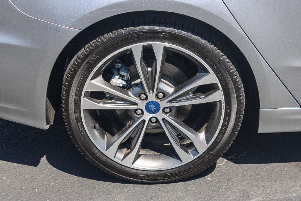 Certified 2020 Ford Fusion Titanium FWD image 10
