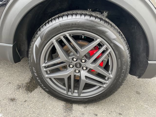 Certified 2025 Ford Explorer ST-Line w/ ST-Line Street Pack image 17