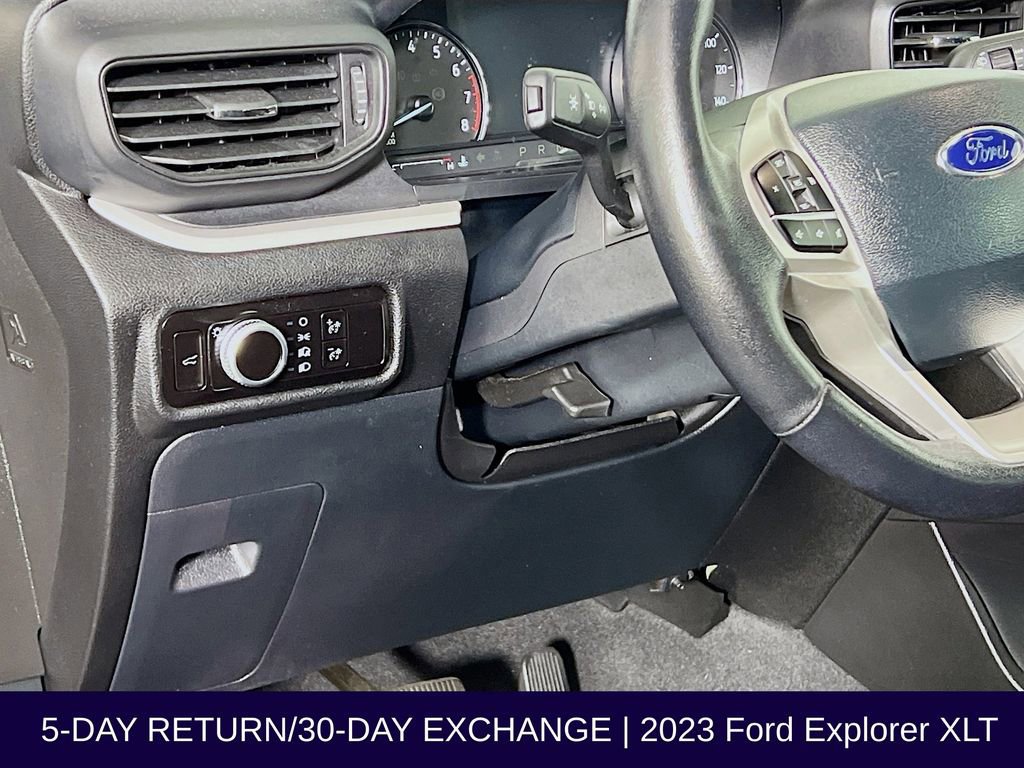 Certified 2023 Ford Explorer XLT image 12