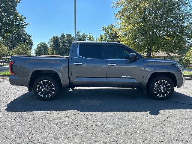 Used 2024 Toyota Tundra Limited AWD/4WD image 8