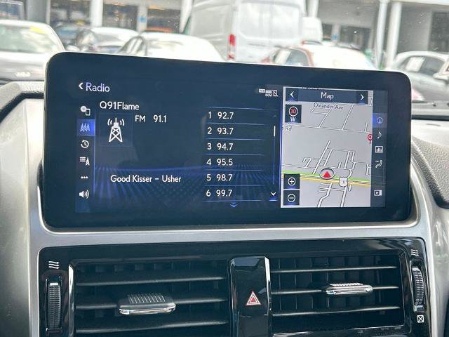 Used 2023 Lexus GX 460 Luxury w/ Sport Design Package AWD/4WD image 33