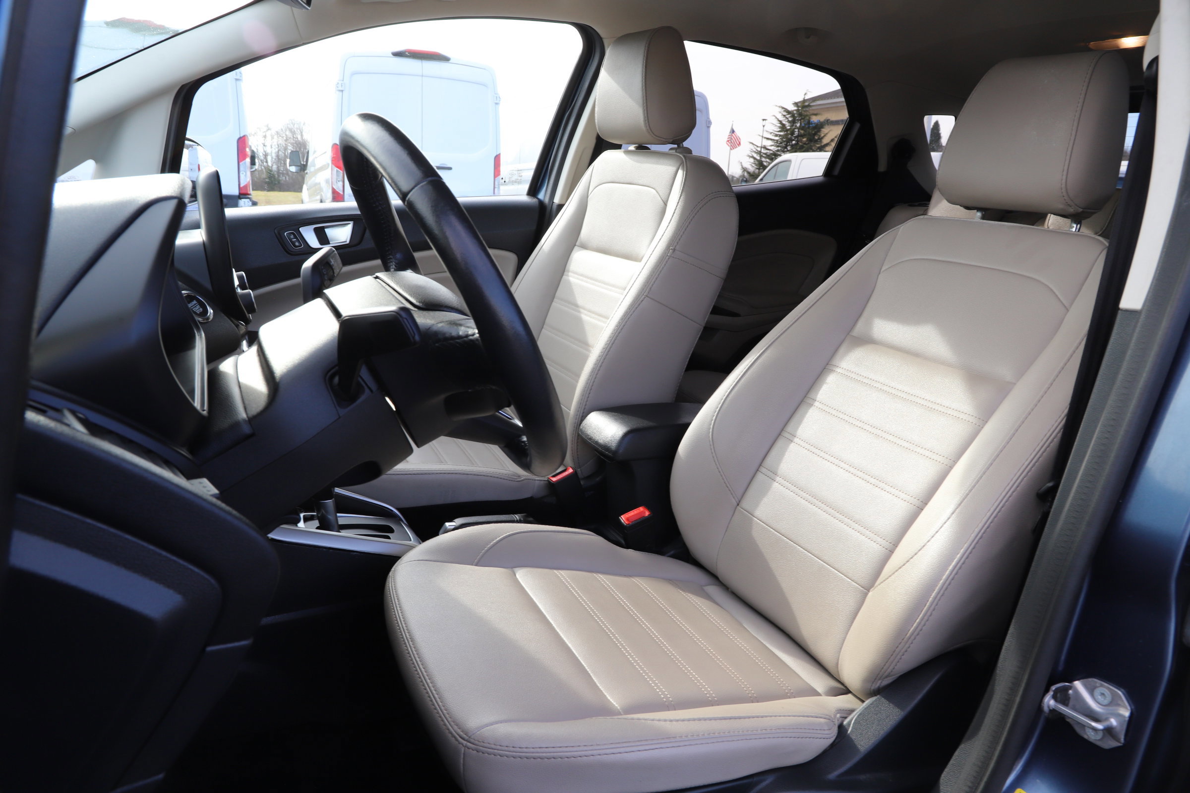 Certified 2022 Ford EcoSport Titanium image 11