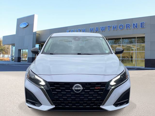 Used 2023 Nissan Altima 2.5 SR FWD image 2