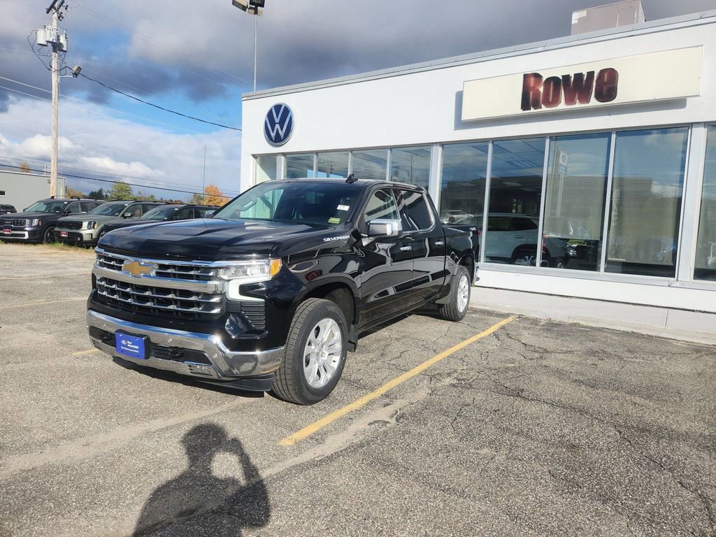Used 2023 Chevrolet Silverado 1500 LTZ image 3