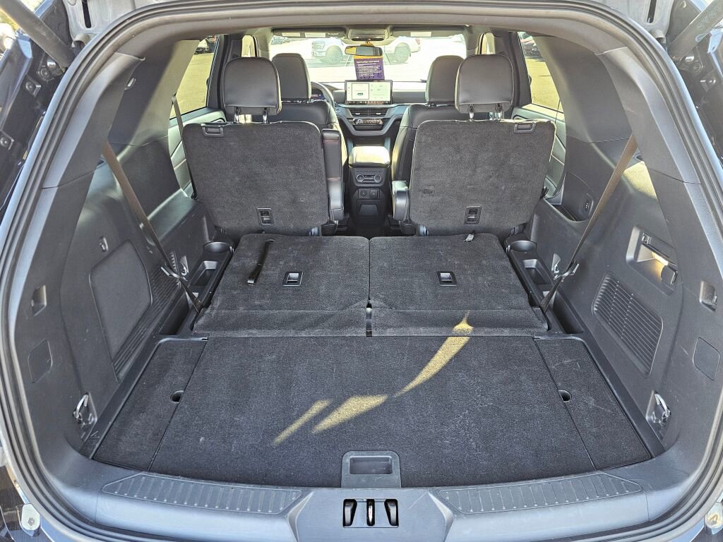 Certified 2025 Ford Explorer ST-Line image 10