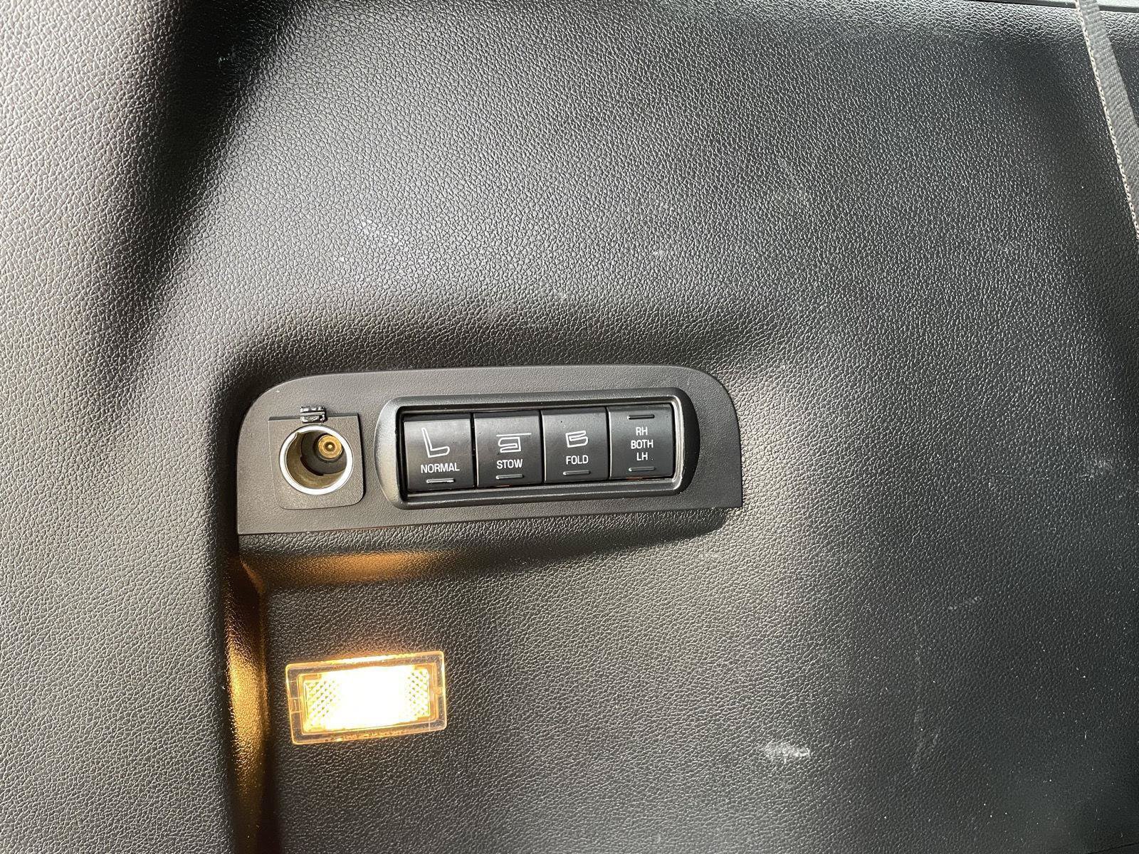Certified 2018 Ford Explorer Limited FWD image 41