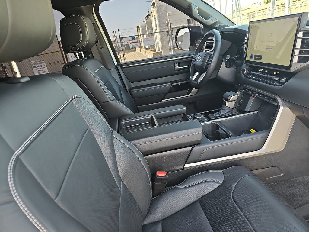 Used 2026 Toyota Tundra Limited AWD/4WD image 10