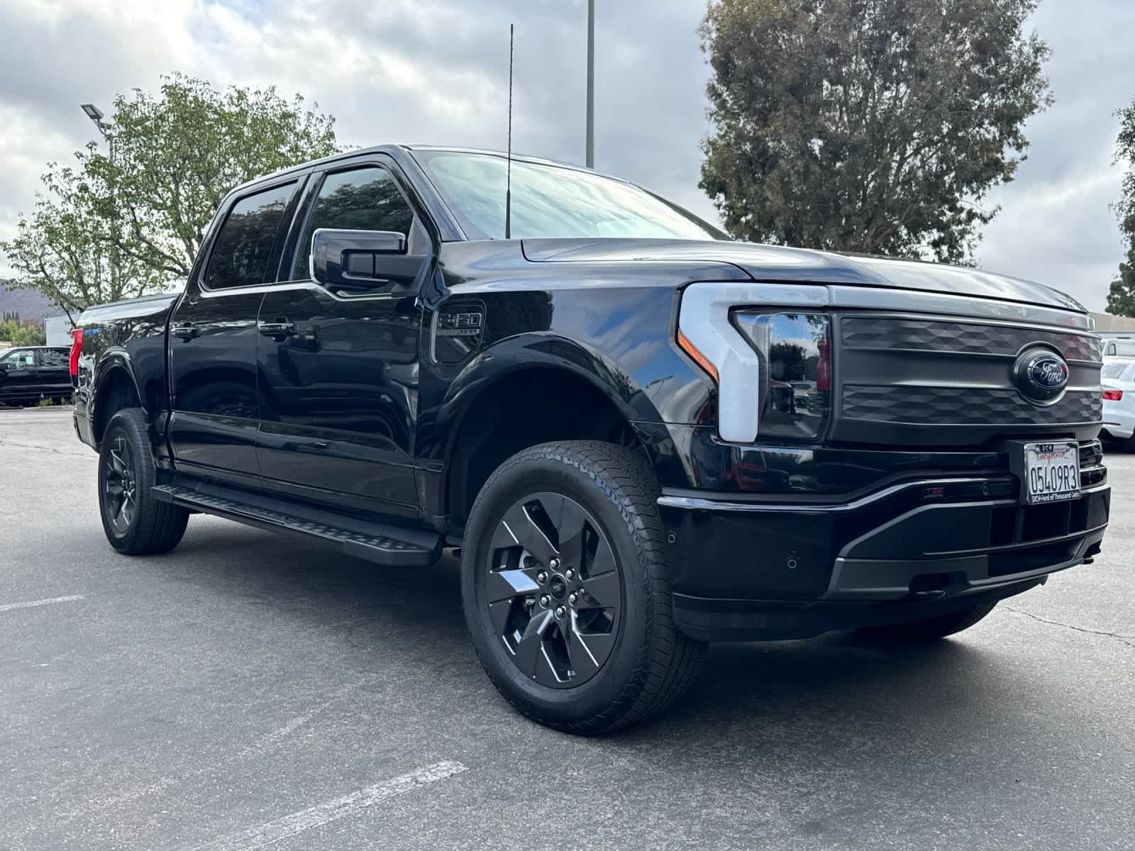 Certified 2022 Ford F150 Lightning Lariat AWD/4WD image 3
