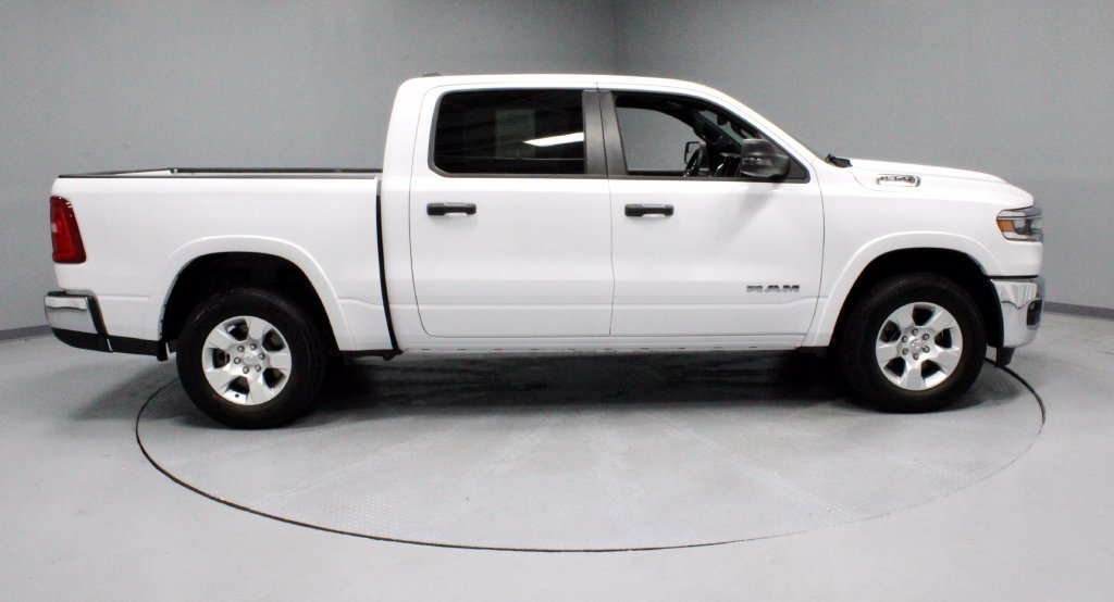 Used 2025 RAM 1500 Big Horn AWD/4WD image 12
