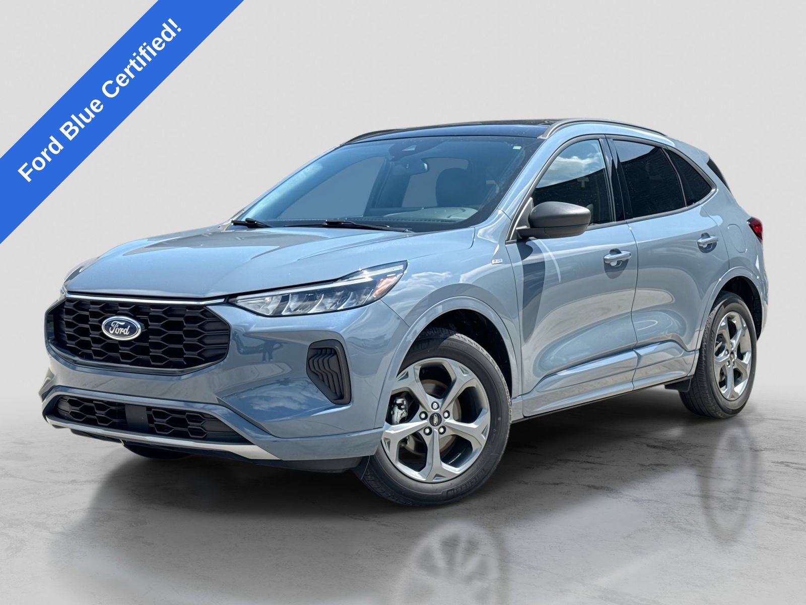 Certified 2024 Ford Escape ST-Line w/ Tech Pack #1 AWD/4WD image 1