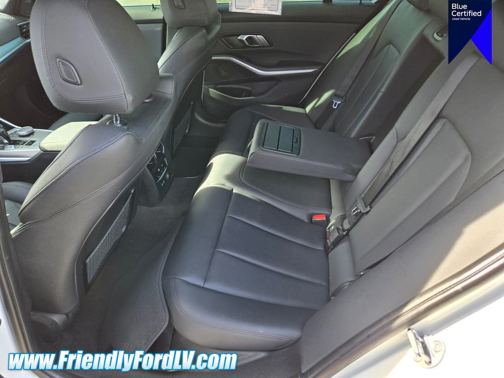 Used 2020 BMW 330i Sedan w/ M Sport Package image 10