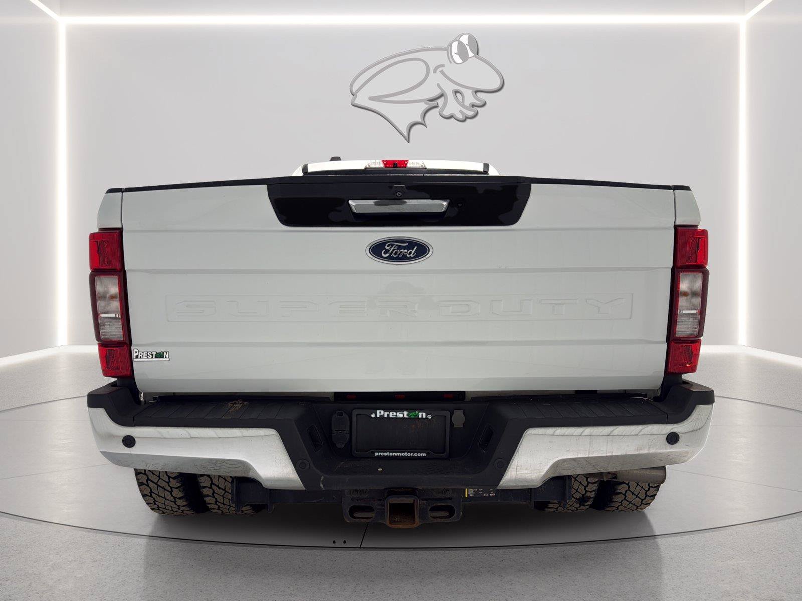 Certified 2022 Ford F350 XLT w/ XLT Premium Package AWD/4WD image 9