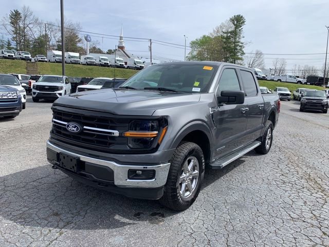 Certified 2025 Ford F150 XLT w/ Equipment Group 301A Standard AWD/4WD image 4